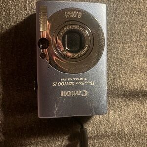 Canon Compact Point-and-Shoot Camera in Blue